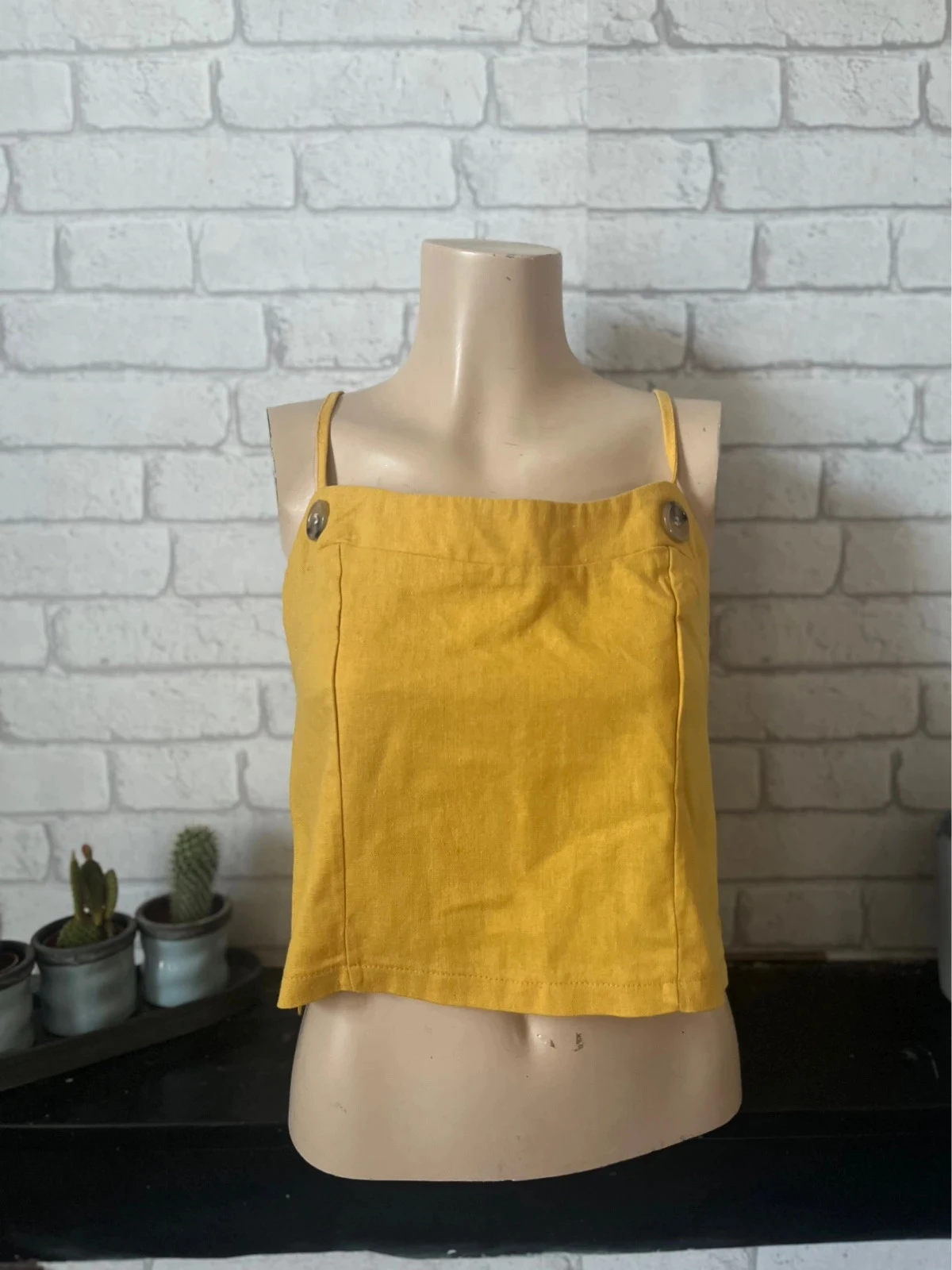 Top court jaune à bretelles – Taille 40 – Miss One